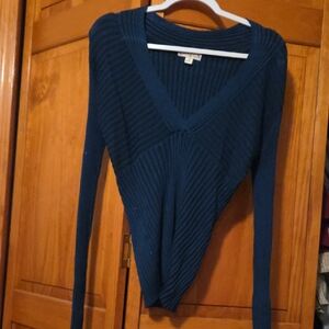 Elegant V-Neck Sweater in Deep Blue